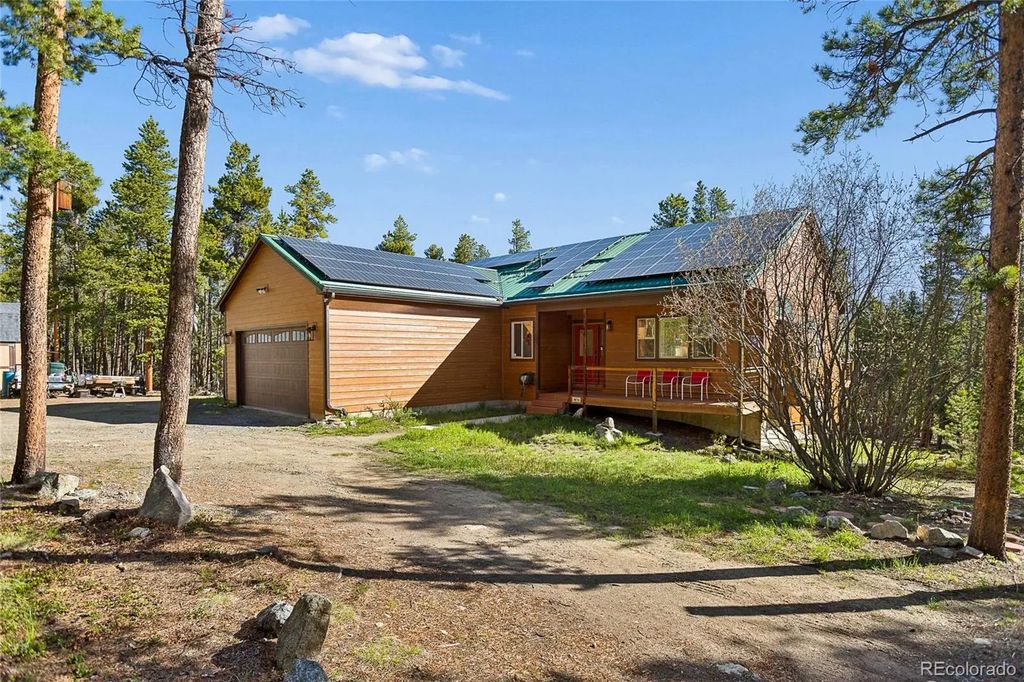 610 Meadowlake Drive, Black Hawk