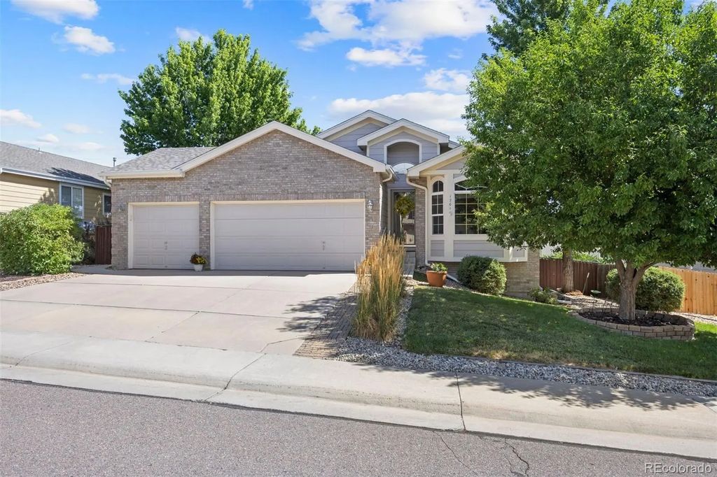 1201 Berganot Trail, Castle Pines