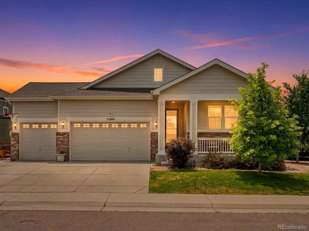 21560 E Union Place, Aurora