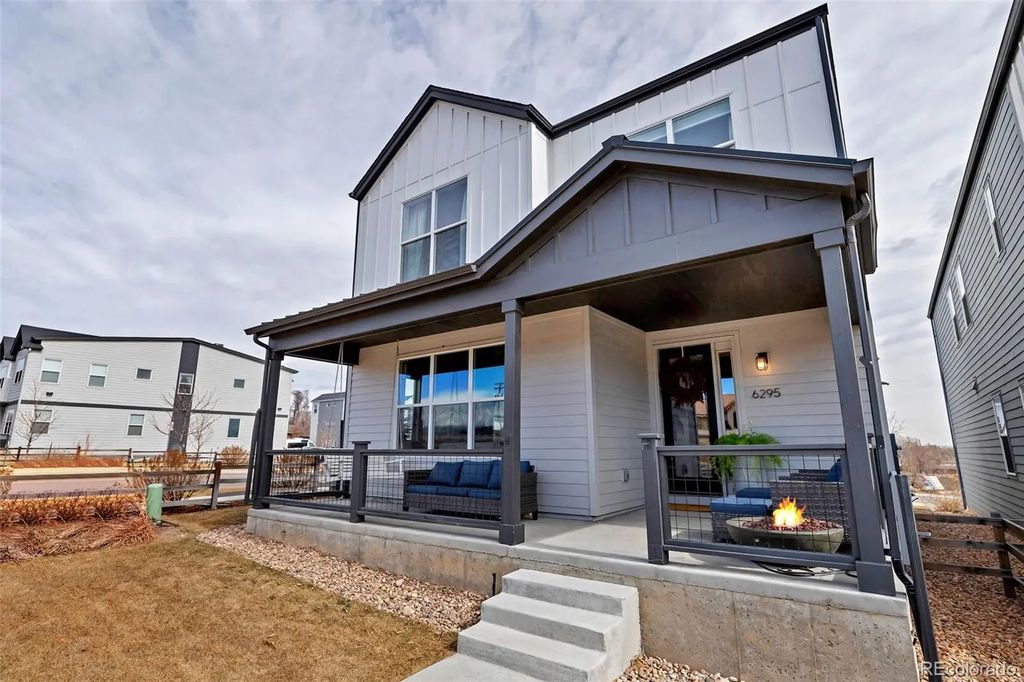 6295 King Court, Denver