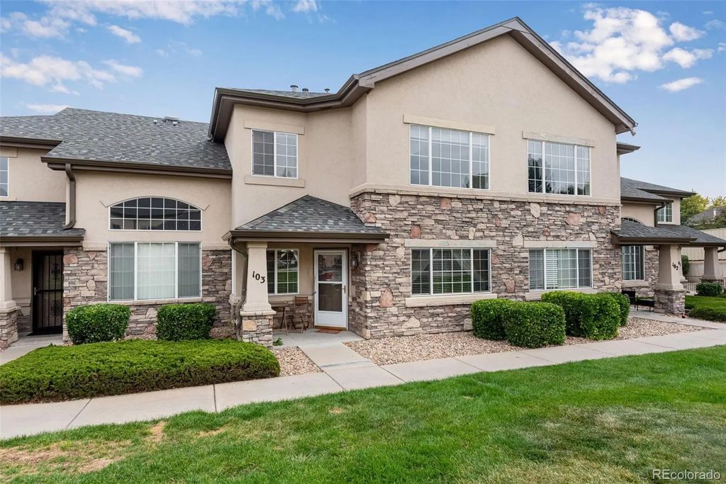 1405 S Chambers Road 103, Aurora