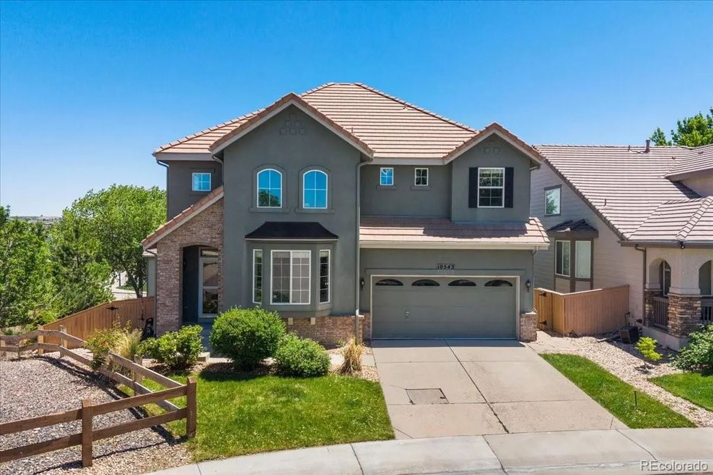 10543 Laurelglen Circle, Littleton