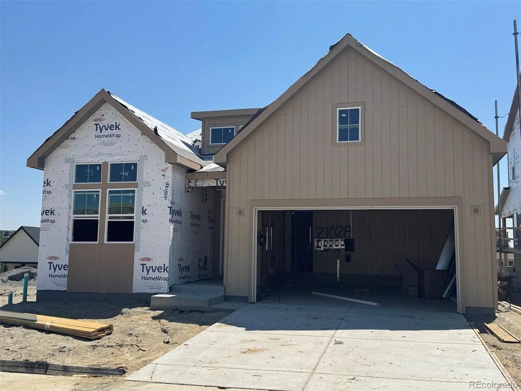 21028 Grays Peak Drive, Parker