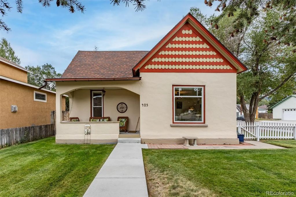 405 Park Avenue, Salida