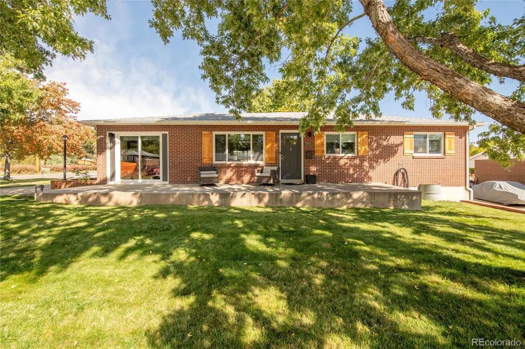 12377 W Mississippi Avenue, Lakewood