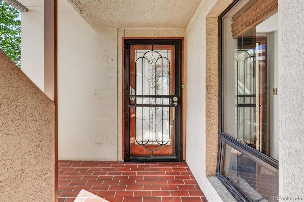 2000 E 12th Avenue 4, Denver