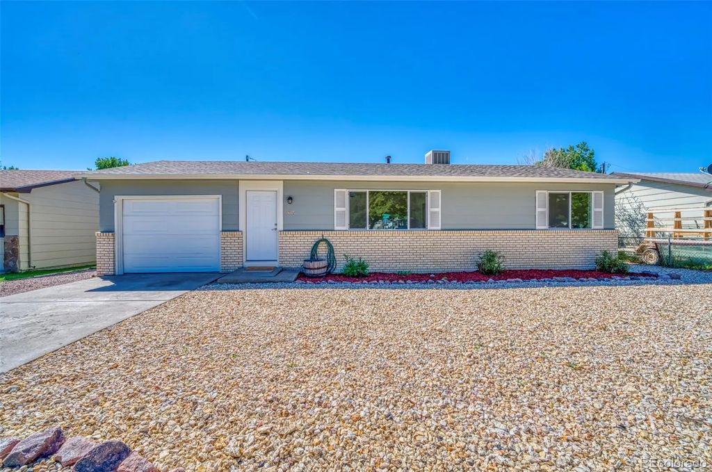 1860 Central Avenue, Canon City