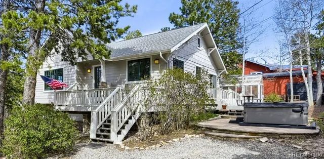 126 Signal Rock Road, Golden
