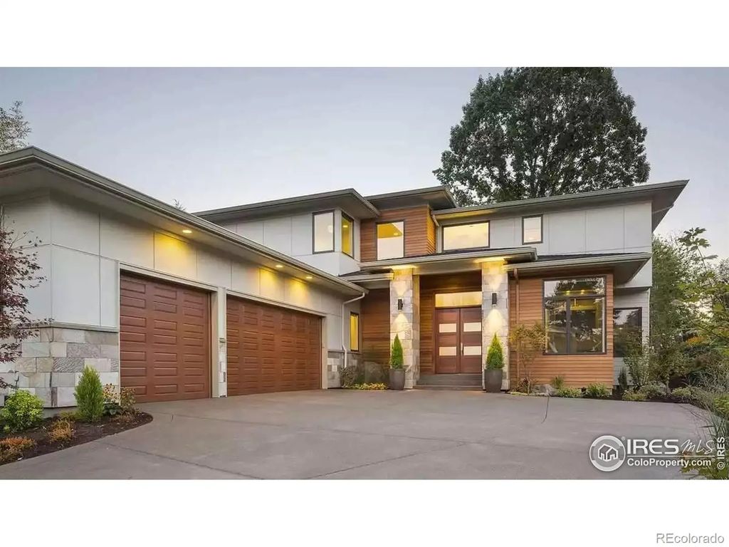 1826 Frost Drive, Windsor