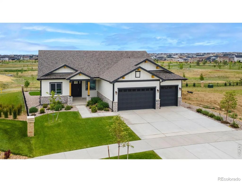 24113 E 36th Place, Aurora