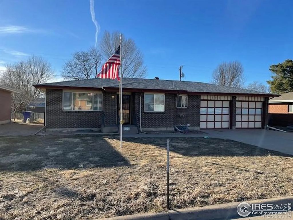 425 35th Ave Ct, Greeley