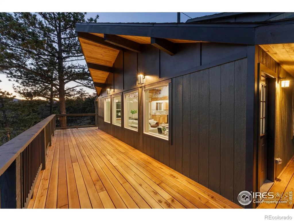 1074 Caddo Road, Red Feather Lakes