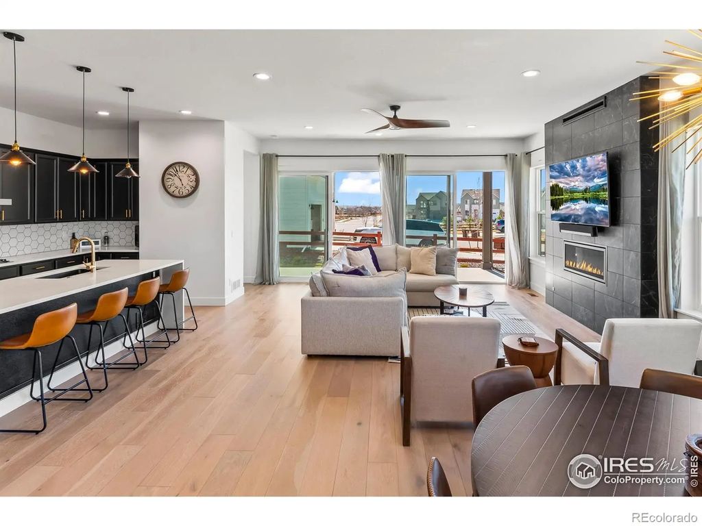 1631 Sundown Run Drive, Windsor
