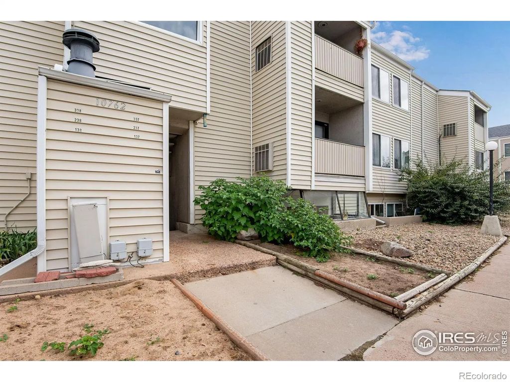10762 E Exposition Avenue 237, Aurora