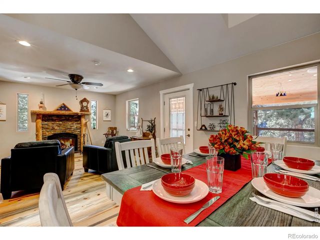972 Aspen Drive, Lyons