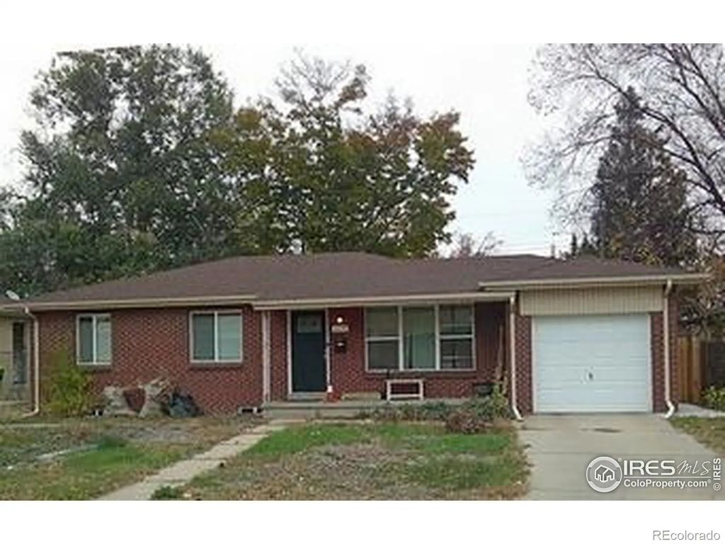 1370 S Eaton Court, Lakewood