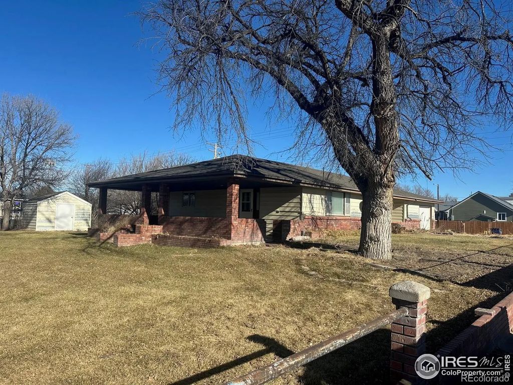 305 E 2nd Avenue, Otis