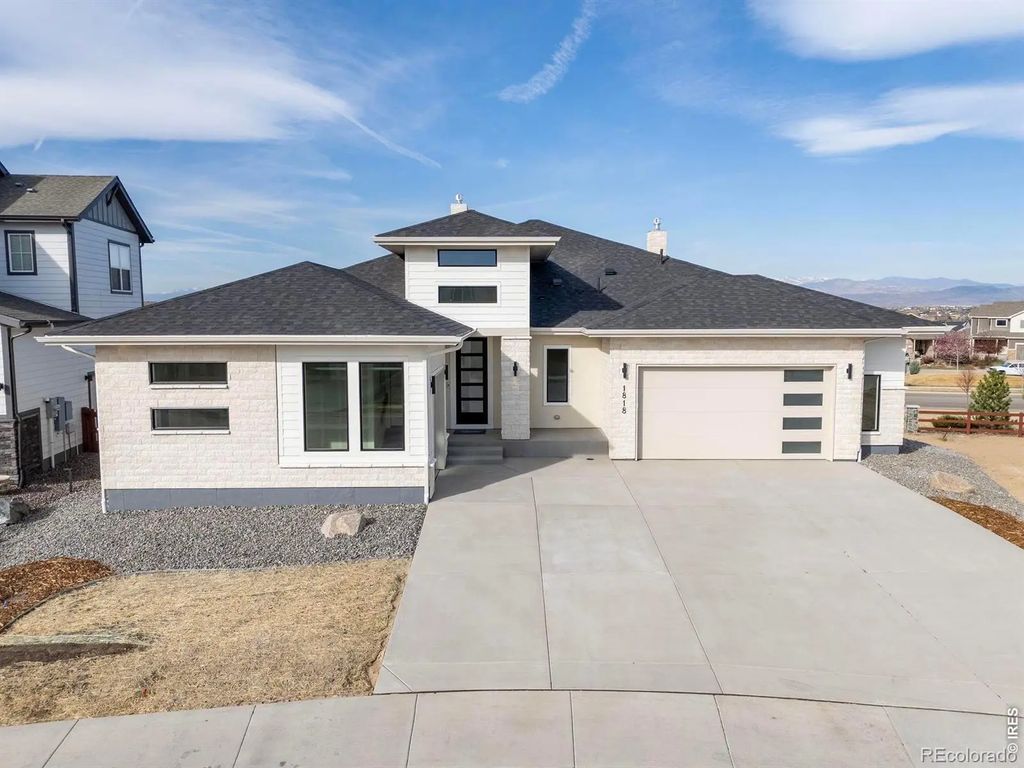 1818 Windfall Drive, Windsor