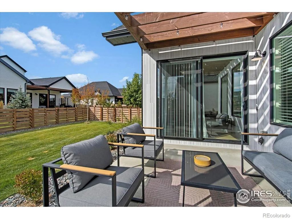 1750 Beachside Drive, Windsor