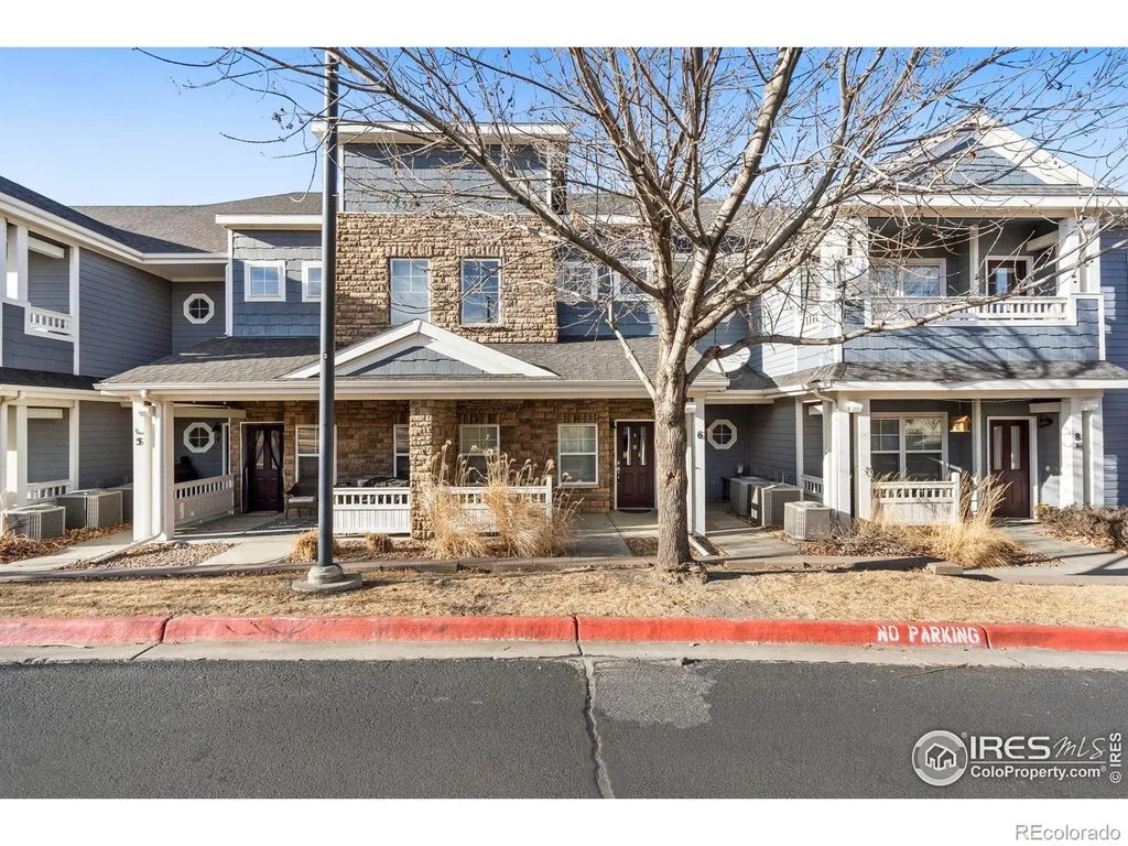 2178 Cape Hatteras Drive 6, Windsor