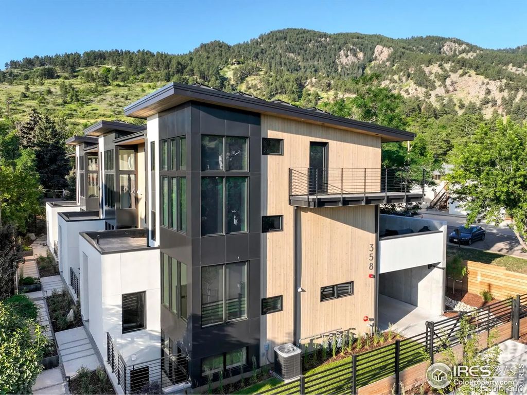 358 Arapahoe Avenue C, Boulder