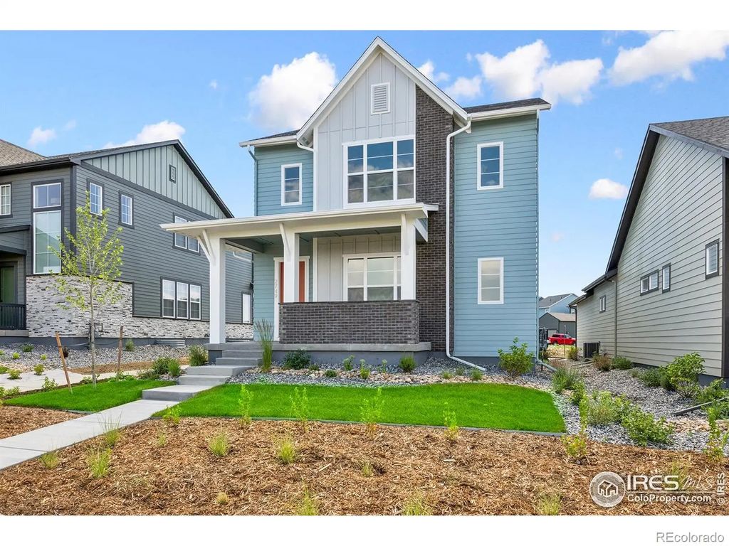 2749 Blue Iris Drive, Loveland