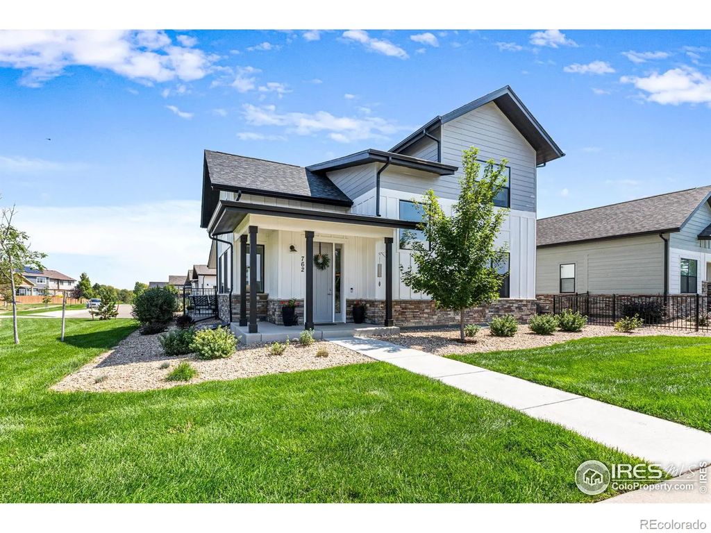 3437 Green Lake Drive, Fort Collins
