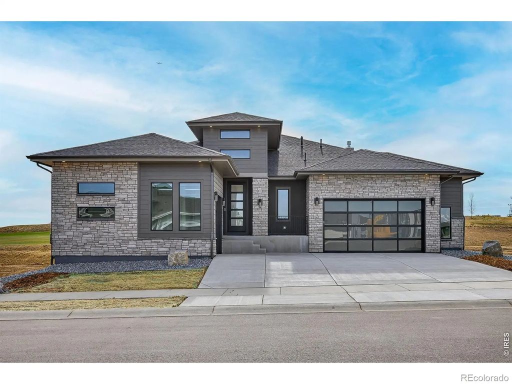 1727 Abundance Drive, Windsor