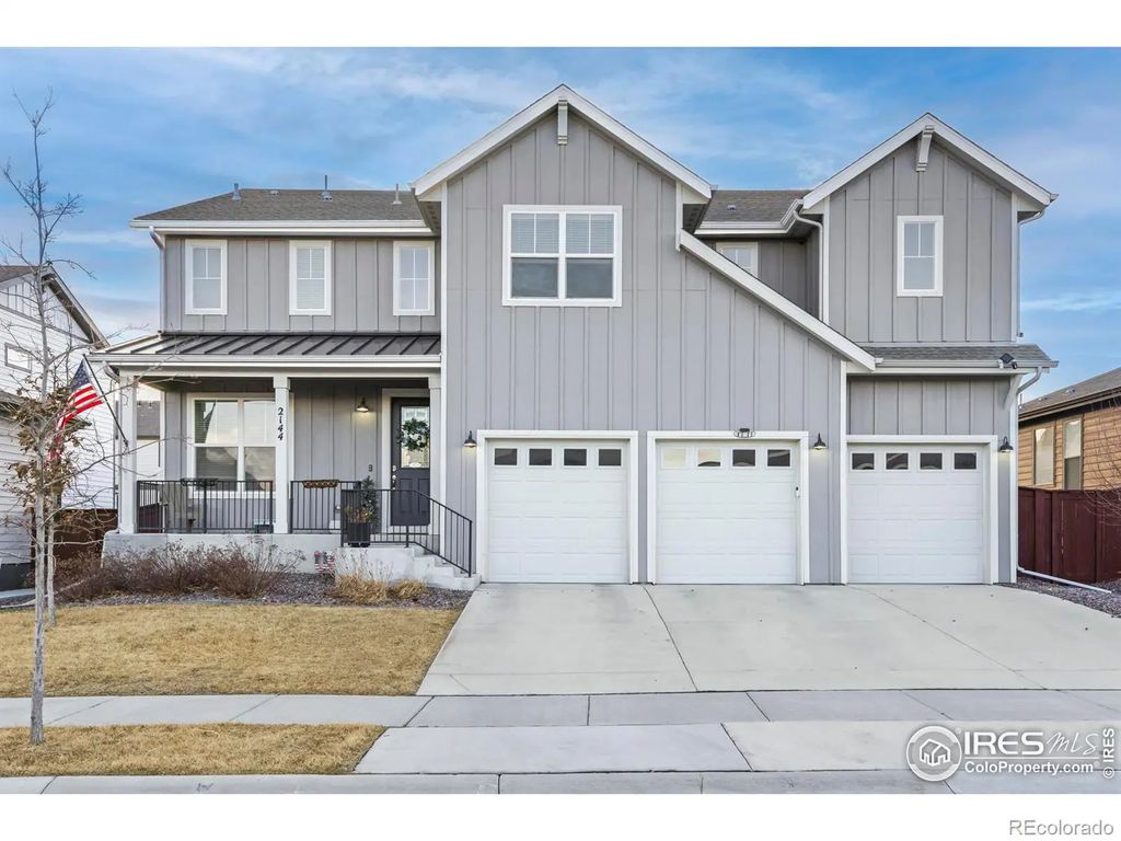 2144 Setting Sun Drive, Windsor