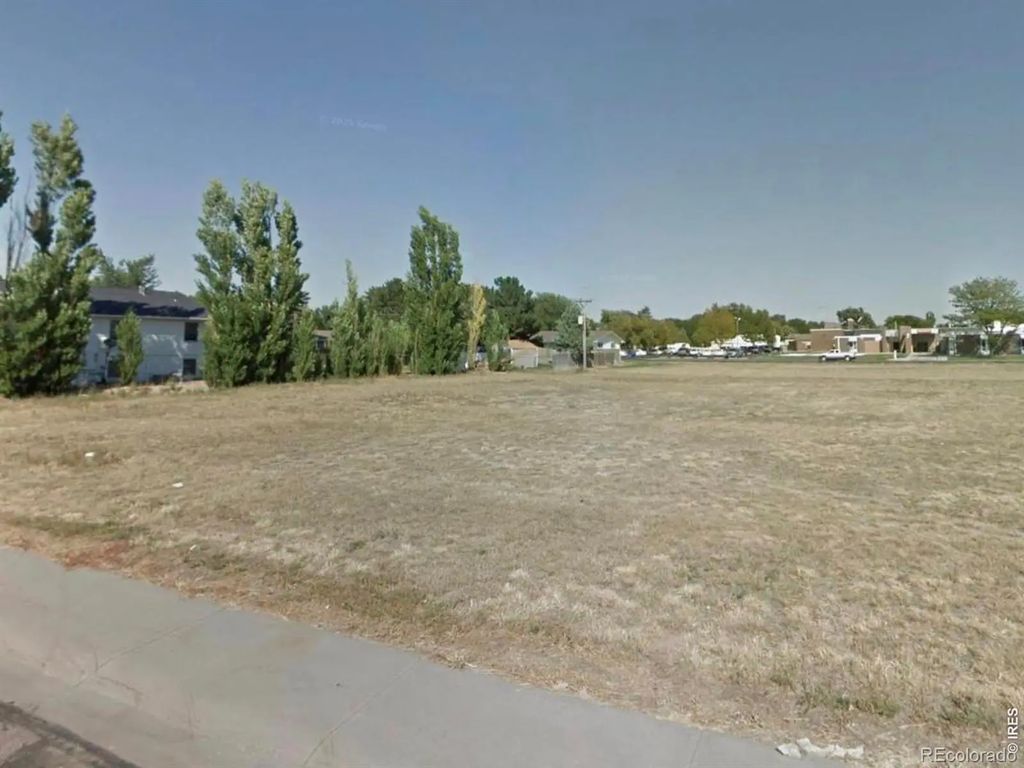 247 Applewood Court, Brush