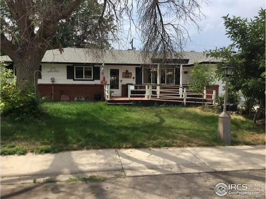 1547 Cushman Court, Longmont