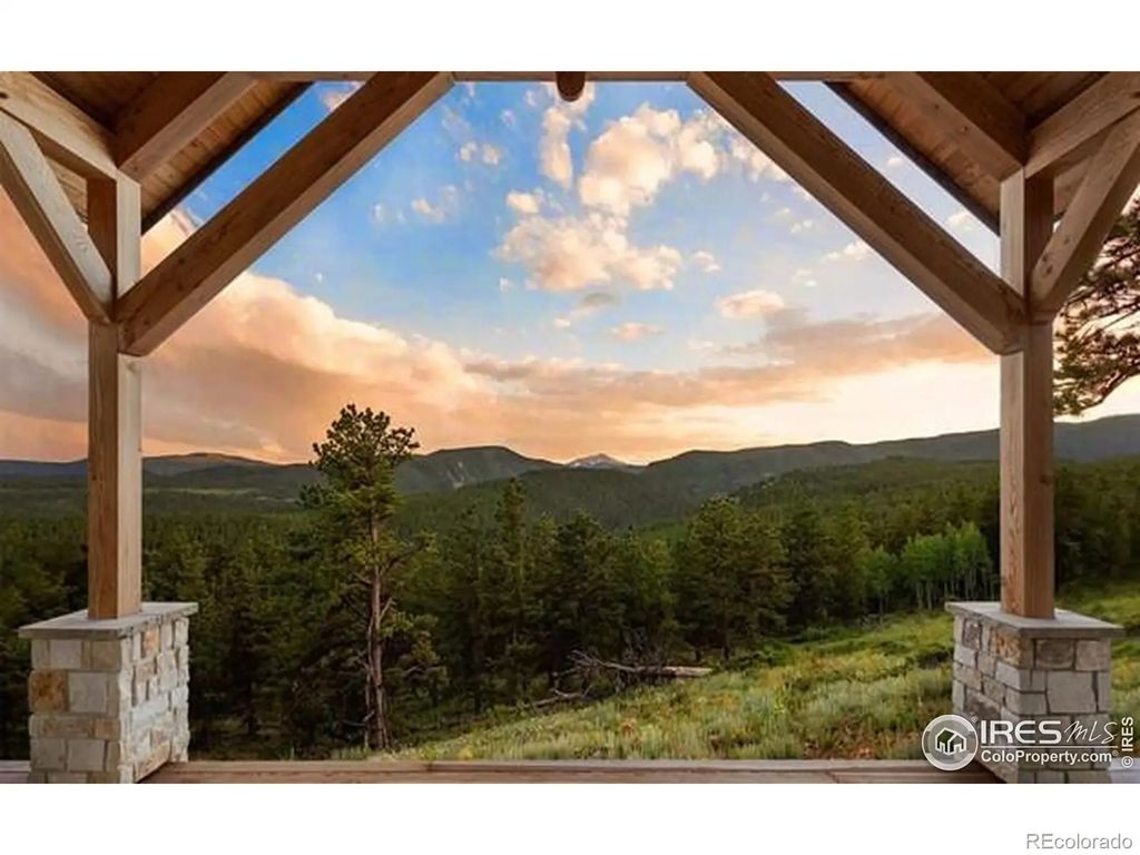 5 Ridge View Road, Nederland