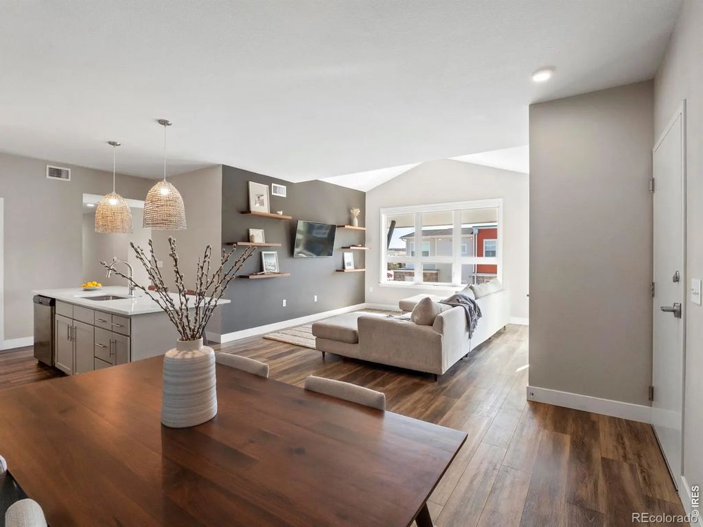 210 S Cherrywood Drive 303, Lafayette
