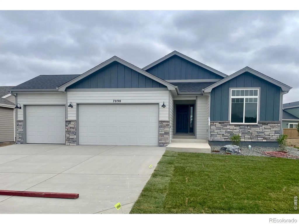 7090 Gateway Crossing Street, Wellington