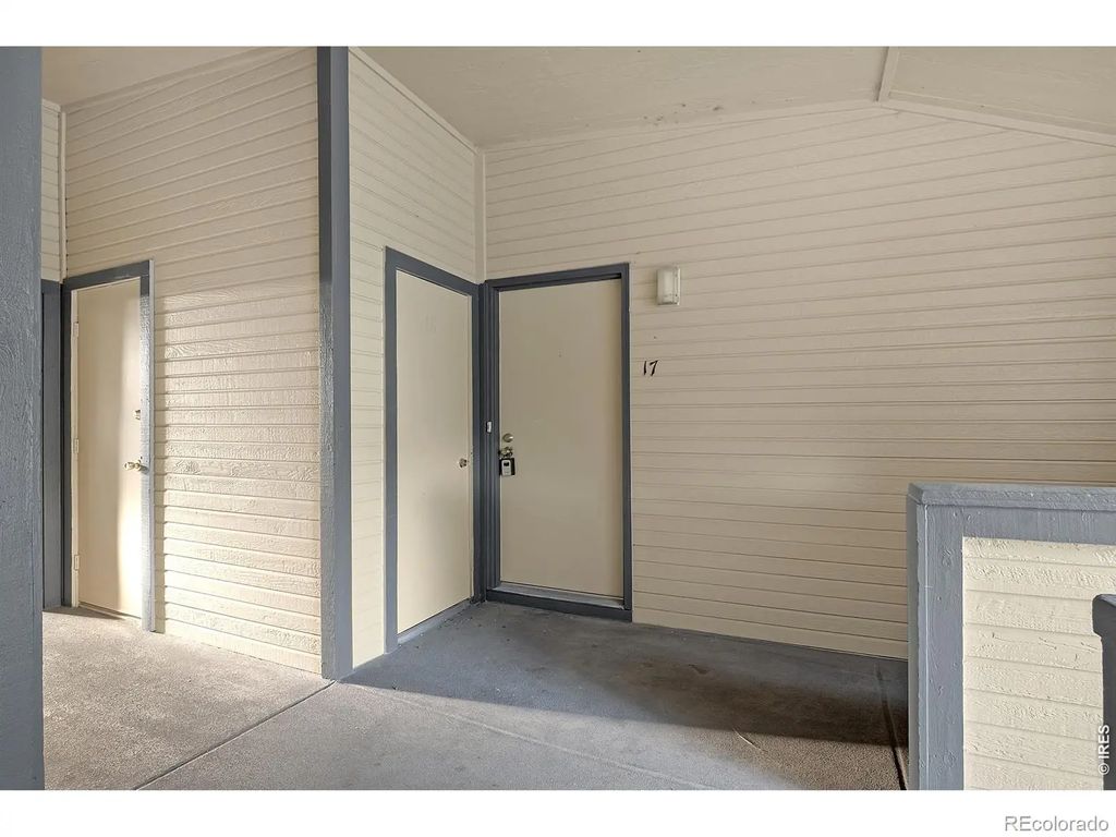 467 S Memphis Way 17, Aurora