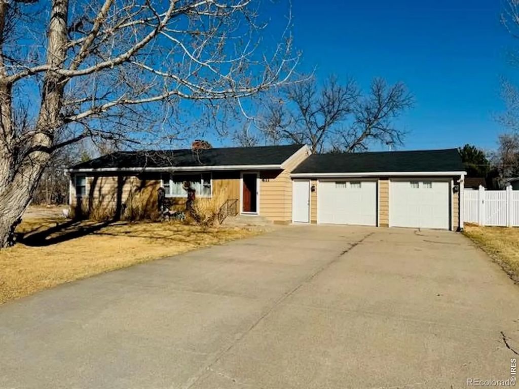 411 N Logan Avenue, Fleming