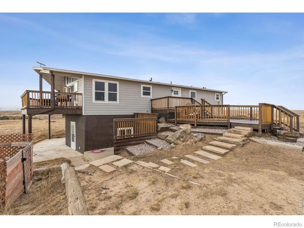 13013 County Road 86, Pierce
