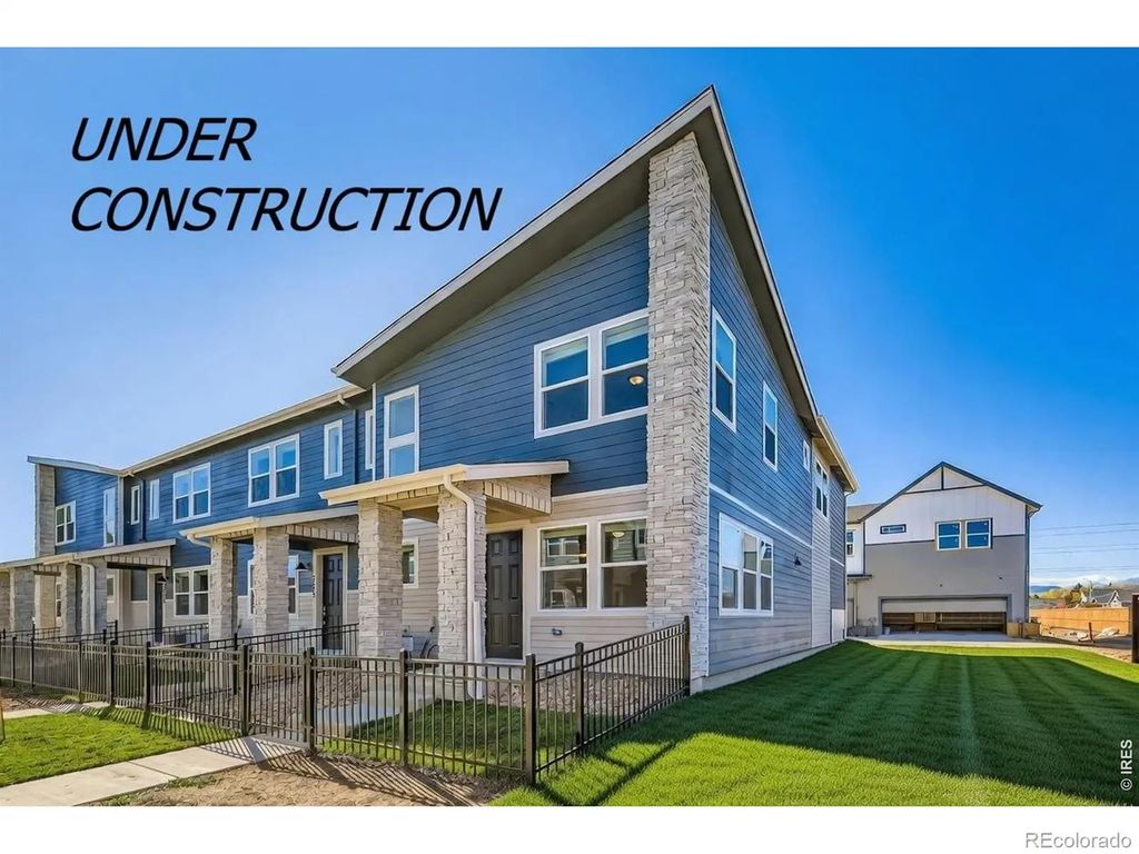 2801 Bear Springs Circle, Longmont
