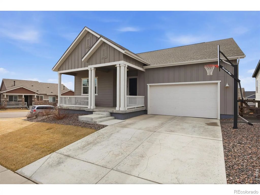 5118 Lake Trail Court, Firestone