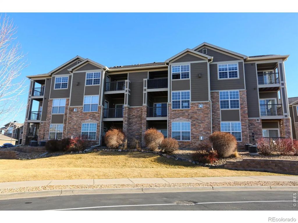 2800 Blue Sky Circle 2-305, Erie