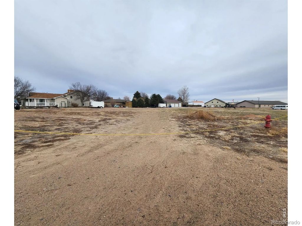 100 Belaire Circle, Sterling