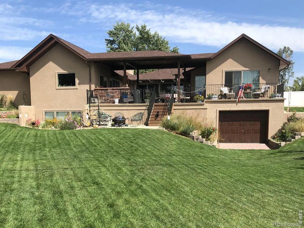 904 Engleman Place, Loveland
