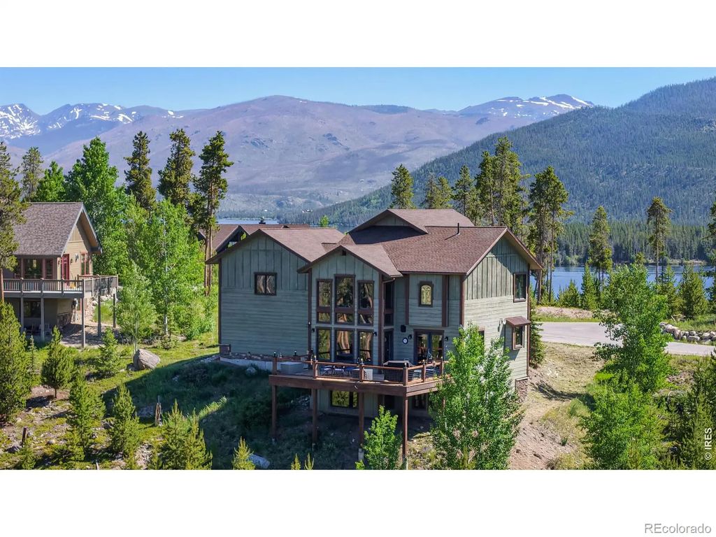 560 County Road 662, Grand Lake