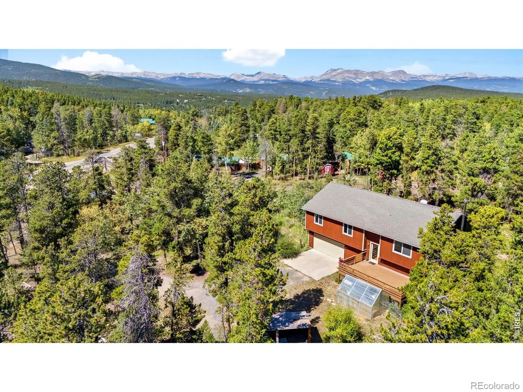 4 Gap Road, Black Hawk