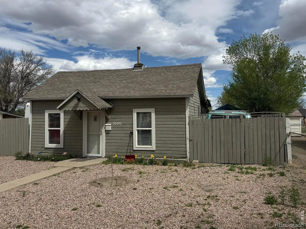 1006 Meeker Street, Fort Morgan