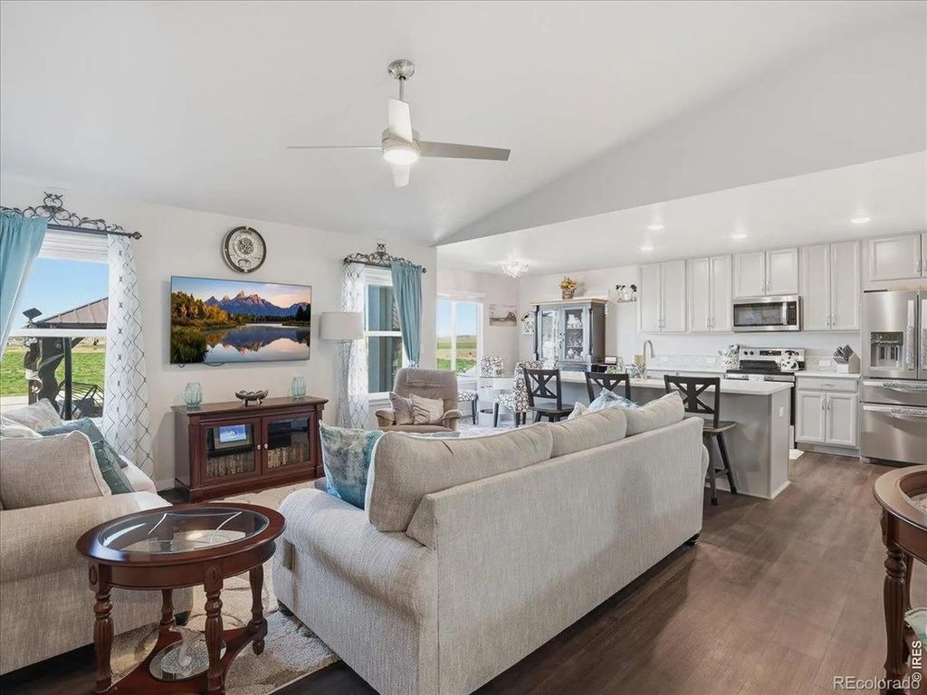 715 Apex Trail, Ault