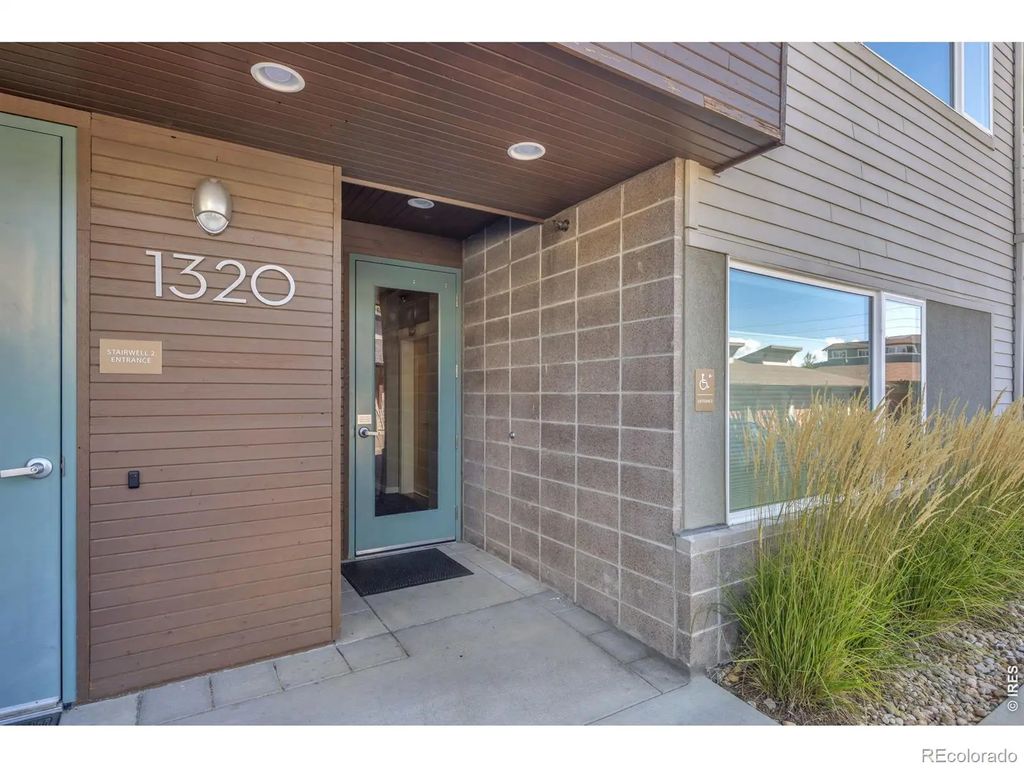 1320 Snowberry Lane 102, Louisville