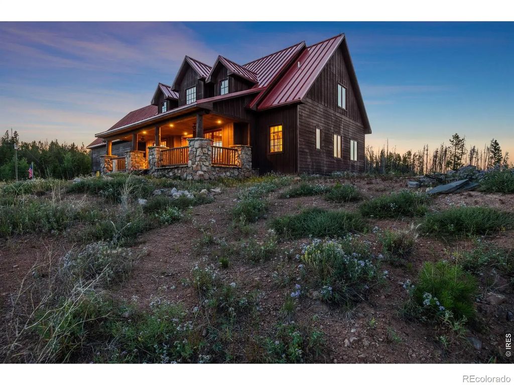 5200 Jackson County Road 49, Walden