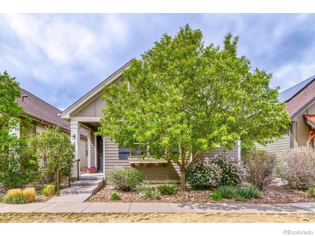 770 Meadowlark Lane, Louisville