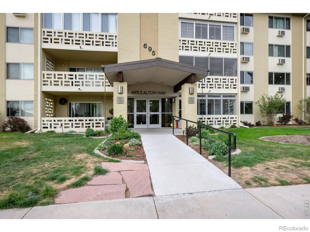 695 S Alton Way 6d, Denver